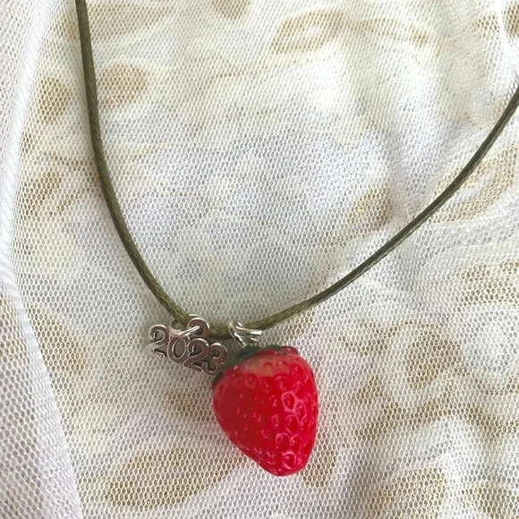 Women's/Girls Cute Strawberry Fruit Resin 2023 Charm Pendant with Cord Necklace - Picture 2 of 6